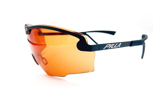 PILLA SPORT 560 CANIDIAN SPECIAL WITH 25CB ZEISS LENSES?>